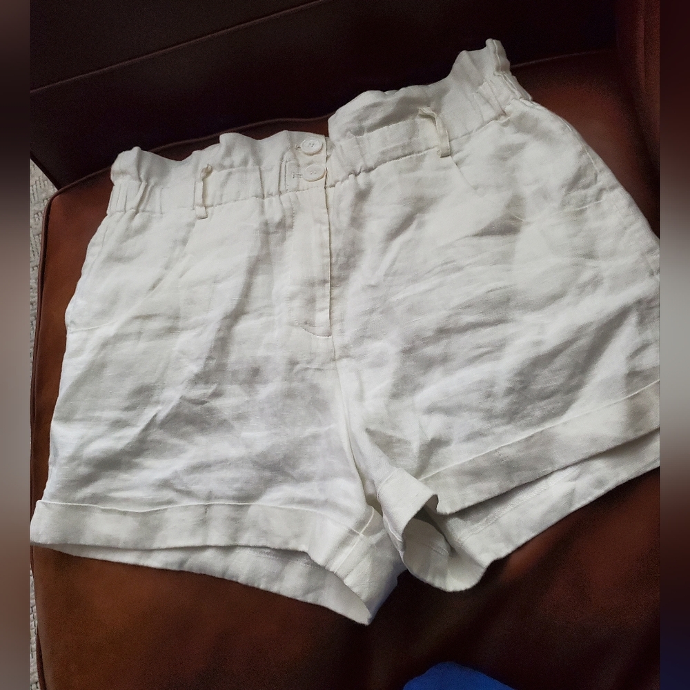 We Are Kindred White Linen Summer Shorts Stretch Waist Size US 8 AU 12 Excellent